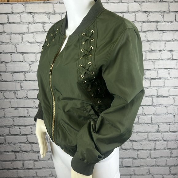 Express Green Bomber Jacket with Pockets - Picture 2 of 5